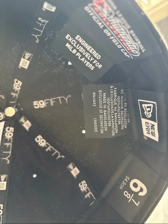 New Era Black, White & Light Blue Snapback Hat - Picture 5 of 5